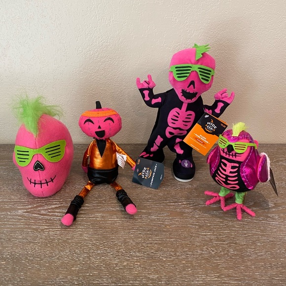 Hyde & EEK!  Punk Rocker Halloween Set New - Picture 1 of 2